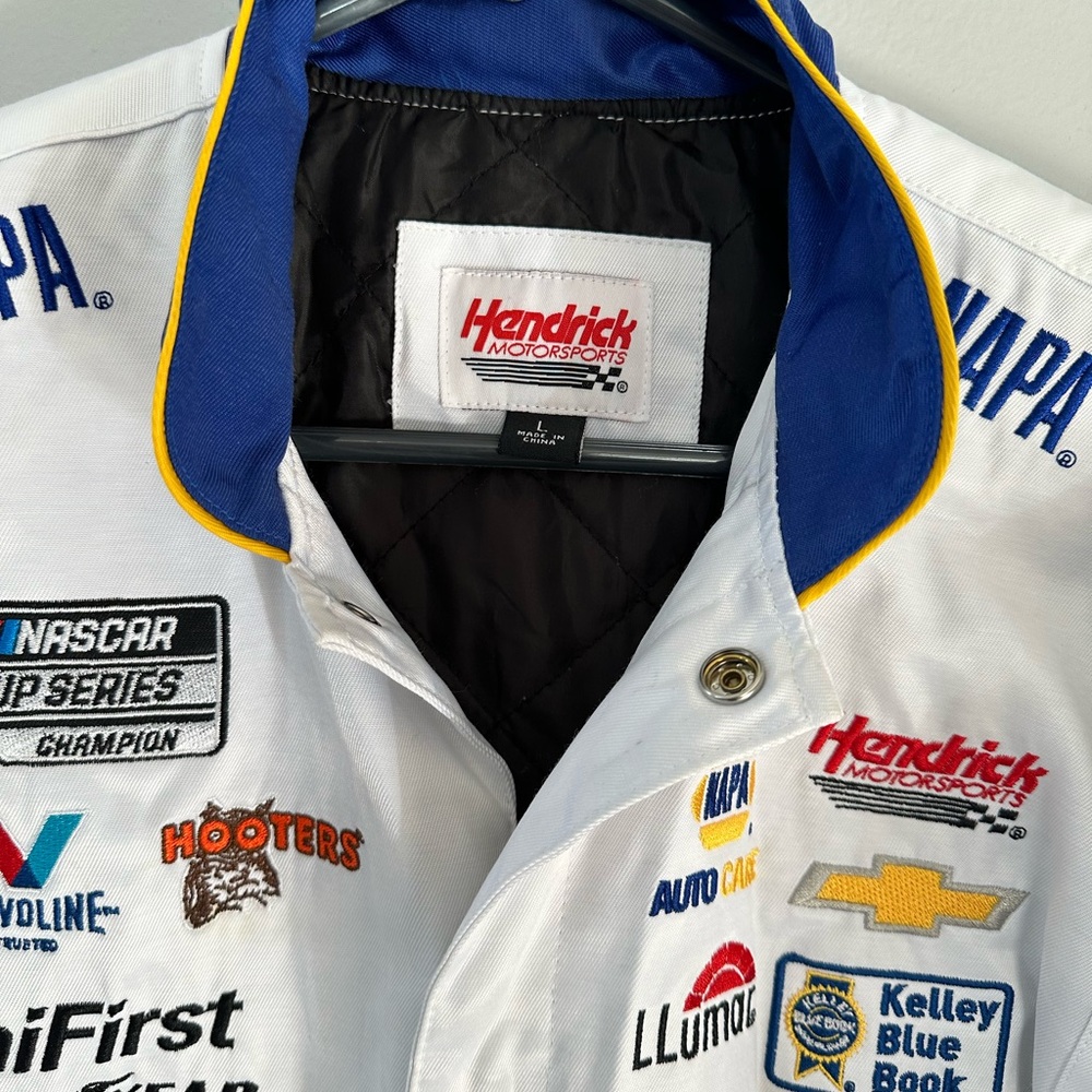 Chase Elliott NAPA White and Blue Performance Racing Jacket - Picture 3 of 5